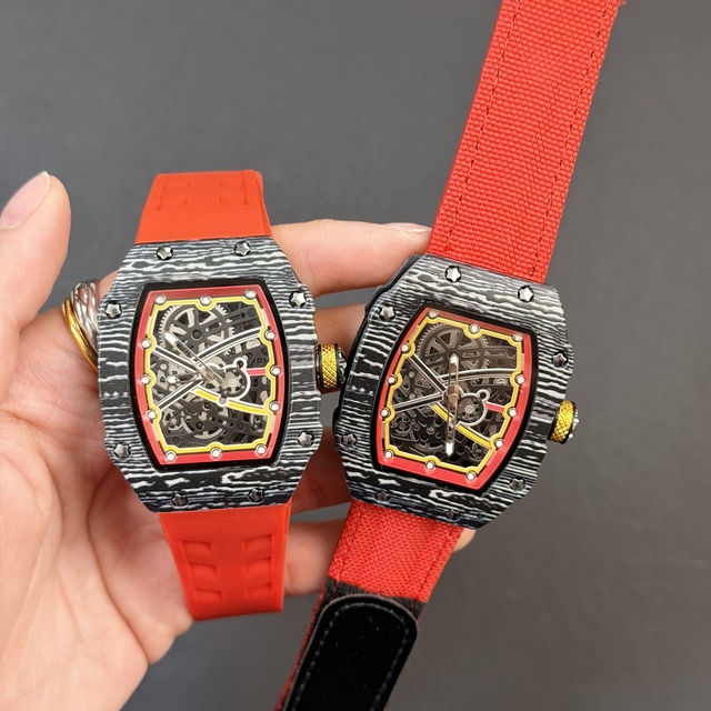 Fashion Mens Watch Slim Barrel Case Japan Quartz Movement Nylon Silicone Fabric Strap Wholesale Quartz Mechanical Watches