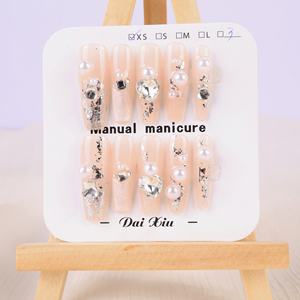 Prix usine de gros Faux ongles de luxe faits à la main en acrylique à presser, avec strass, forme carrée, motif French manucure 3D à couverture complète - Product Image 1