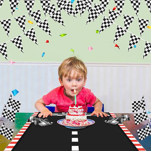 Mantel de Mesa de Diseño de Pista de Carreras Larga para Decoración de Fiestas, Lavable, Negro, con Temática de Carreras de Drag - Product Image 3