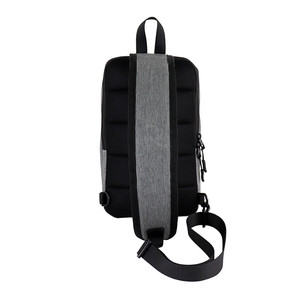 Sac de poitrine en PU ultra-léger pour homme, personnalisé en usine, sac à bandoulière simple pour voyage et moto, fermeture éclair - Product Image 1