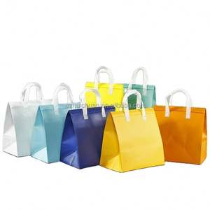 กระเป๋าเก็บความเย็นแบบไม่ทอสำหรับปิกนิก ช้อปปิ้ง  พร้อมโลโก้และขนาดที่กำหนดเองได้สำหรับขายส่ง - Product Image 1