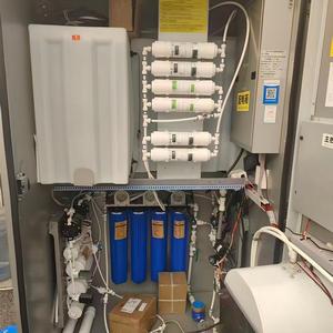 Distributeur d'eau purifiée par osmose inverse automatique à code QR pour zones rurales, 4G IoT, pour la consommation directe en collectivités commerciales - Product Image 3
