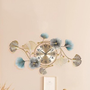 Horloge murale en métal moderne créative et minimaliste Art personnalisé Superbe décoration murale de fond de salon Élégance intemporelle - Product Image 5