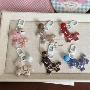 Nouveau porte-clés en forme de poney porte-bonheur pour accessoires de sac à dos, vente en gros, comme cadeau pour les amoureux et les meilleurs amis - Product Image 2