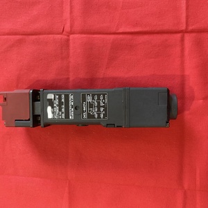 D4SL-N4CFA สวิตช์ประตูนิรภัยแบบล็อคขนาดกะทัดรัด - Product Image 4