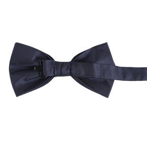 2025 vente chaude de haute qualité personnalisé <span class=keywords><strong>noeud</strong></span> <span class=keywords><strong>papillon</strong></span> nouveau Design couleur unie surdimensionné réglable <span class=keywords><strong>noeud</strong></span> <span class=keywords><strong>papillon</strong></span> 100% soie pour hommes avec Logo - Product Image 4