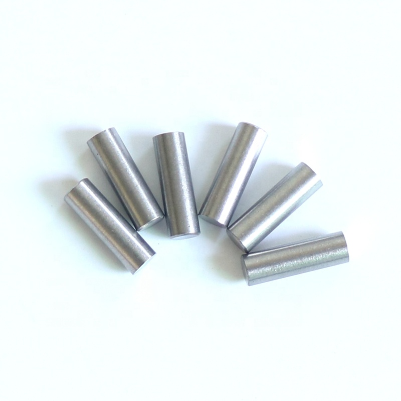 Unmagnetized Alnico 5 stagger