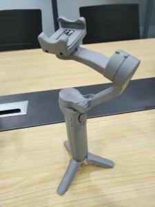 กิ<span class=keywords><strong>ม</strong></span>บอลกันสั่นแบบพกพา รุ่นให<span class=keywords><strong>ม</strong></span>่ F5 Professional รองรับกล้องวิดีโอ กล้อง DSLR โทรศัพท์ และกล้องแอคชั่น แบบ <span class=keywords><strong>3</strong></span> แกน - Product Image 4