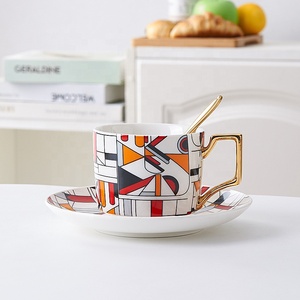 Taza de café con platillos de café capuchino té con oro plaza de China de hueso taza de té de porcelana de conjunto - Product Image 4