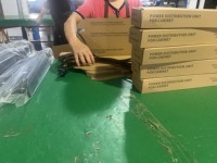Interrupteur de maintenance manuelle Bypass PDU C13/C19/C20 Montage en rack Protection contre les surcharges 16A Garantie de 3 ans pour les systèmes d'alimentation sans interruption (ASI) des centres de données