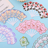 Éventail pliant portable en plastique, motif cœur girly style Instagram, design unique et mignon, cadeau simple