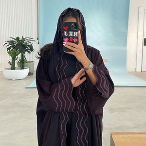 Nouvelle Collection 2025 : Ensembles <span class=keywords><strong>Abaya</strong></span> de Luxe pour Femmes Musulmanes de Dubaï, Broderie Motif Vague d'Eau, Manches et Foulard Inclus - Product Image 1