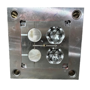 Fabrication de moules d'injection de haute précision, de gamme moyenne à haut de gamme, avec bases de moules LKM/HASCO, offrant des services personnalisés - Product Image 1