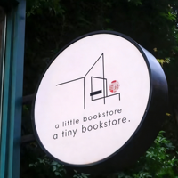 Chuanghui haute qualité personnalisé rond LED rotatif boîte à lumière signe extérieur acrylique publicité boîtes à lumière