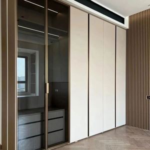 Armoires en bois de haute qualité au design moderne personnalisable, durables et robustes, armoires de chambre à coucher, porte en MDF, gain de place pour les villas - Product Image 6