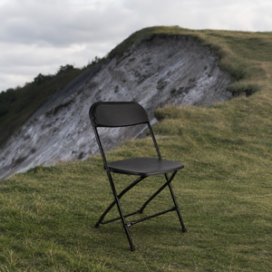 Chaise pliante moderne, durable, légère, confortable et portable en PP+métal, noire, pour événements et utilisation extérieure. - Product Image 1