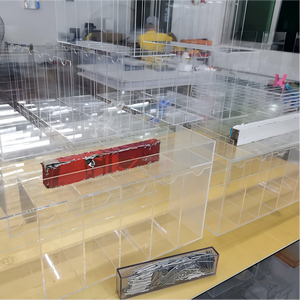 Dispensador de Cartas Apilables de Vidrio Antioxidante Personalizado, con 6 Ranuras, para Exhibición de Cartas Coleccionables TCG - Product Image 3