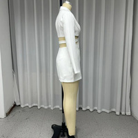 Nouvelle Robe Blazer Découpée à la Taille Automne 2026 Chic Français Taille Haute Coupe Ajustée Élégante Blanche Statuieuse Mini Robe Femme Vente en Gros