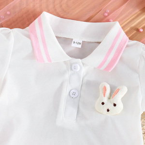 ชุดเซ็ตสองชิ้นน่ารักหรูหราสำหรับเด็กผู้หญิง เสื้อตุ๊กตากระต่ายลายทางปกเสื้อ และกระโปรงสั้นลำลอง เสื้อผ้าเด็ก - Product Image 3