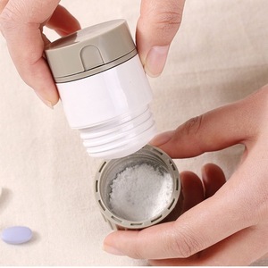 Wholesale Multi-functional Mini Portable Medicine Cutter Box with <b>Tablet</b> & Pill Division - Product Image 2