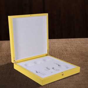 Caja de Perfume de Lujo Hecha a Mano con Diseño Ner, con Estampado, Color y Logotipo Personalizables - Empaque de Regalo de Madera para Perfume y Joyería - Product Image 5