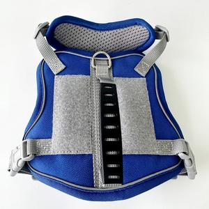 Arnés de Gato de Lujo Ajustable de Poliéster Personalizado de Moda de Buena Calidad con Correa - Product Image 6