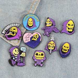 Nuovi Design Spilla Smaltata con Motivo Scheletro della Morte in Mantello Viola per Halloween - Product Image 4
