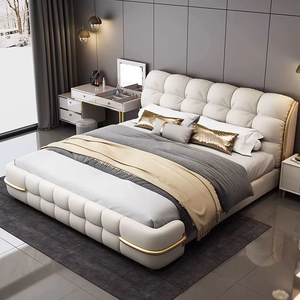 <span class=keywords><strong>Letto</strong></span> <span class=keywords><strong>Matrimoniale</strong></span> di Lusso Moderno Minimalista in Vera Pelle Color Crema, <span class=keywords><strong>Letto</strong></span> Artigianale di Alta Gamma in Pelle - Product Image 1