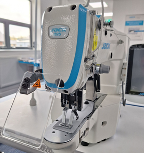 NOUVELLE <span class=keywords><strong>MACHINE</strong></span> <span class=keywords><strong>À</strong></span> COUPEURS <span class=keywords><strong>À</strong></span> BARRES DE PRÉCISION JACK JK-T1900G <span class=keywords><strong>avec</strong></span> écran tactile LCD, assemblée <span class=keywords><strong>avec</strong></span> table et support inclus - Product Image 2