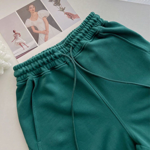Pantalones de mujer de rizo francés de alta calidad baratos al por mayor personalizados pantalones de chándal sueltos para correr de niña - Product Image 1