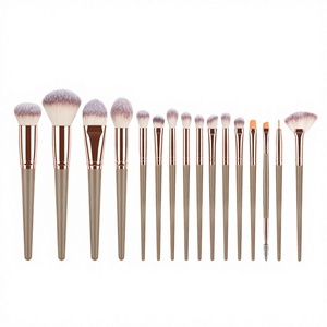 Juego de 16 Brochas de Maquillaje con Mango Transparente, Brochas Cosméticas de Pelo Sintético para Rostro, Ojos y Labios - Product Image 2