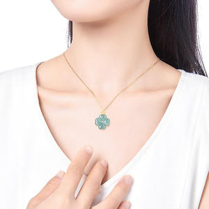 จี้หยกธรรมชาติสีน้ำเงินรูปโคลเวอร์ ทอง 18K เครื่องประดับแฟชั่นสำหรับผู้หญิง ของขวัญพร้อมใบรับรอง D111 - Product Image 4