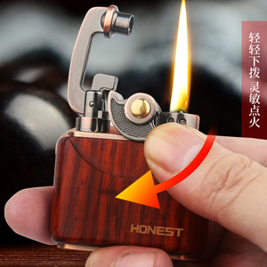 ไฟแช็กน้ำมันก๊าดลายไม้ ทนลม เปลวไฟยืดหดได้ เหมาะสำหรับเป็นของขวัญ - Product Image 3