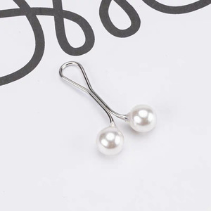 Écharpe en soie perlée croisée pour femmes Clip Turban Pin Broche Cou pour les décorations de fête - Product Image 6