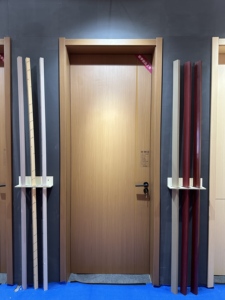 Puerta de madera de último diseño para casas Habitación interior Puertas abatibles de MDF Puertas de madera de buen precio con marcos para apartamento de hotel - Product Image 6
