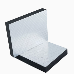 Feuille de mousse de caoutchouc NBR/PVC auto-adhésive avec revêtement en aluminium, écologique et ignifuge, pour la réfrigération moderne des entrepôts frigorifiques - Product Image 1