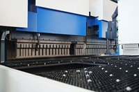 Cintreuse de panneaux électriques servo-électrique 2600 mm, centre de pliage flexible CNC pour tôles, pour armoires électriques