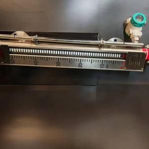 Instruments de mesure de niveau magnétique, jauge actionnée, entièrement en aluminium, 4-20 mA, portée 500 mm, précision 10 mm - Product Image 1