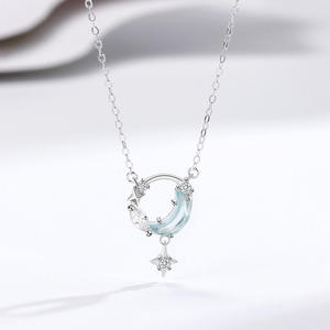 Collana con Ciondolo Trendy in Zircone con Design a Stella e Luna Placcata Argento - Product Image 6