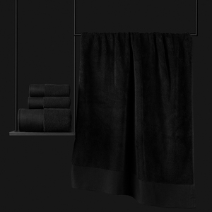 <span class=keywords><strong>Set</strong></span> di <span class=keywords><strong>Asciugamani</strong></span> da Bagno in Raso Nero Platino 100% Cotone di Lusso per Hotel con Logo Personalizzato - Product Image 4