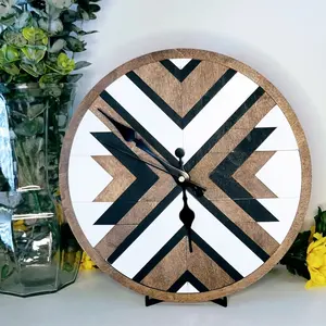 Chunlei OEM Horloge à motif tribal en bois Horloge en bois de récupération minimaliste Horloge murale en bois Boho