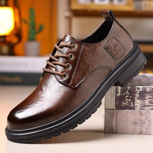 Chaussures habillées en cuir pour hommes, style Oxford, bout rond, doublure en fourrure, semelle antidérapante en caoutchouc, pour mariage - Product Image 1