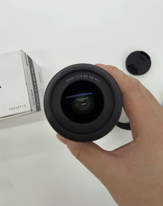 เลนส์ 23 มม. f/1.4 DC DN Contemporary E — เลนส์ไพรม์แบบ APS-C ที่ให้ภาพเหมือนดวงตามนุษย์ ระยะเทียบเท่า 35 มม. สภาพดีเยี่ยม ใช้งานได้เต็มประสิทธิภาพ! - Product Image 4