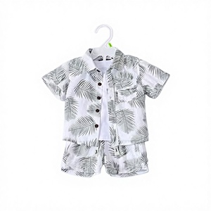 Ensemble trois pièces pour garçon, nouveau modèle d'été, chemise à imprimé feuilles et short de <span class=keywords><strong>plage</strong></span>, tenue de sport décontractée hawaïenne - Product Image 2