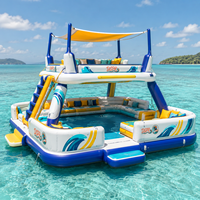 Plateforme flottante gonflable pour bars aquatiques, idéale pour les complexes hôteliers, parcs aquatiques et soirées aquatiques. Taille et logo personnalisables.