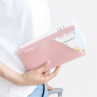 Étui de passeport minimaliste en cuir PU, couverture de passeport moderne, portefeuille de voyage pour passeport, carte d'embarquement, billet