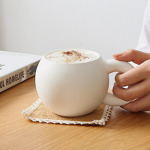Ensemble de tasses de sable en céramique durable et mate <span class=keywords><strong>pour</strong></span> micro-ondes Célébrité <span class=keywords><strong>Internet</strong></span> Grandes oreilles Chubby Design en forme de planète Style nordique - Product Image 1