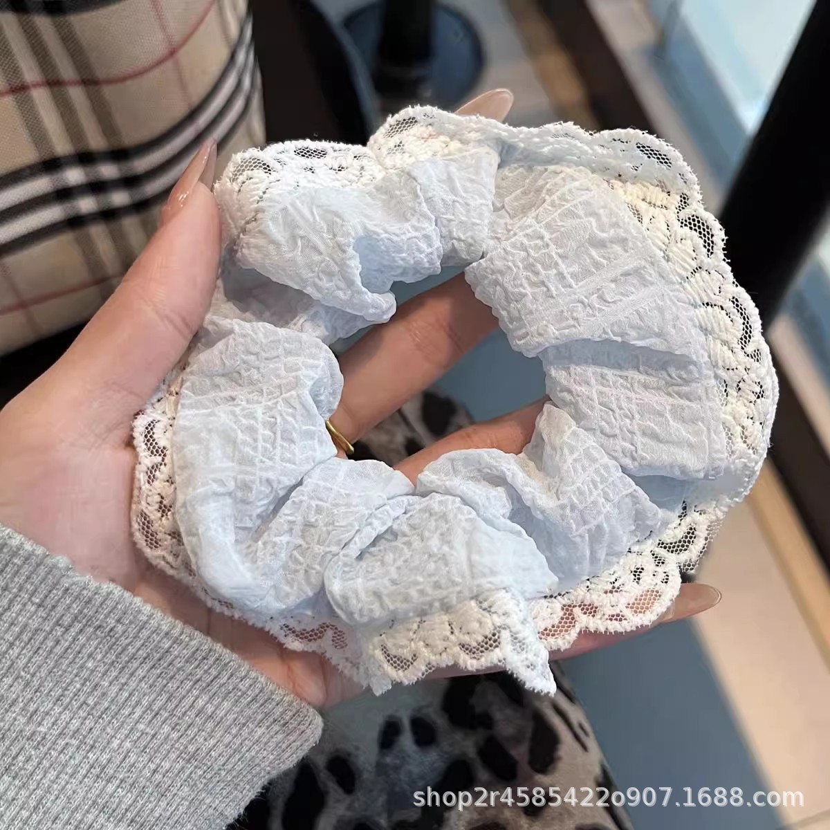 dentelle bleue