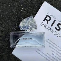 Flacon de parfum artisanal en pierre, toucher réel, personnalisable en différentes tailles et formes selon les besoins