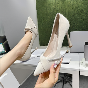 Escarpins de luxe à talons hauts fins en PU à bout pointu, ornés de strass, confortables, à enfiler, pour mariage et soirée, semelle en caoutchouc - Product Image 2